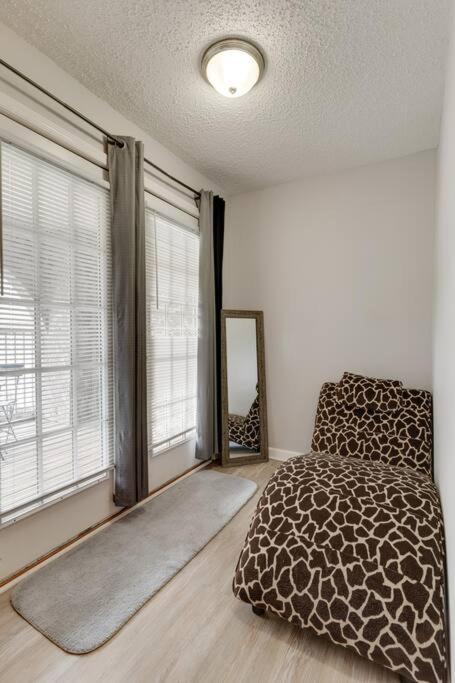 Lovely 2 Bdr Condo With Balcony 2M To Broadway Nashville Exterior foto