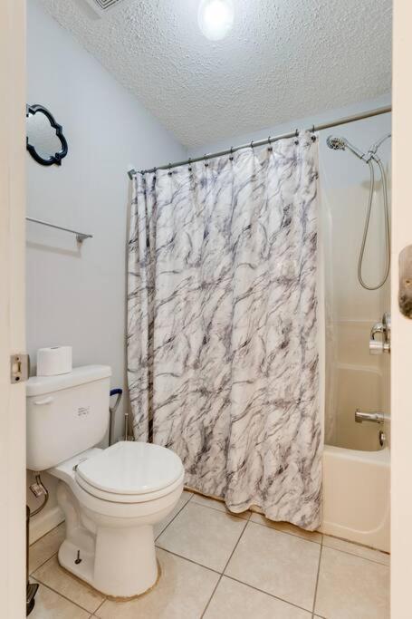 Lovely 2 Bdr Condo With Balcony 2M To Broadway Nashville Exterior foto