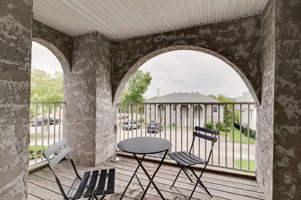 Lovely 2 Bdr Condo With Balcony 2M To Broadway Nashville Exterior foto